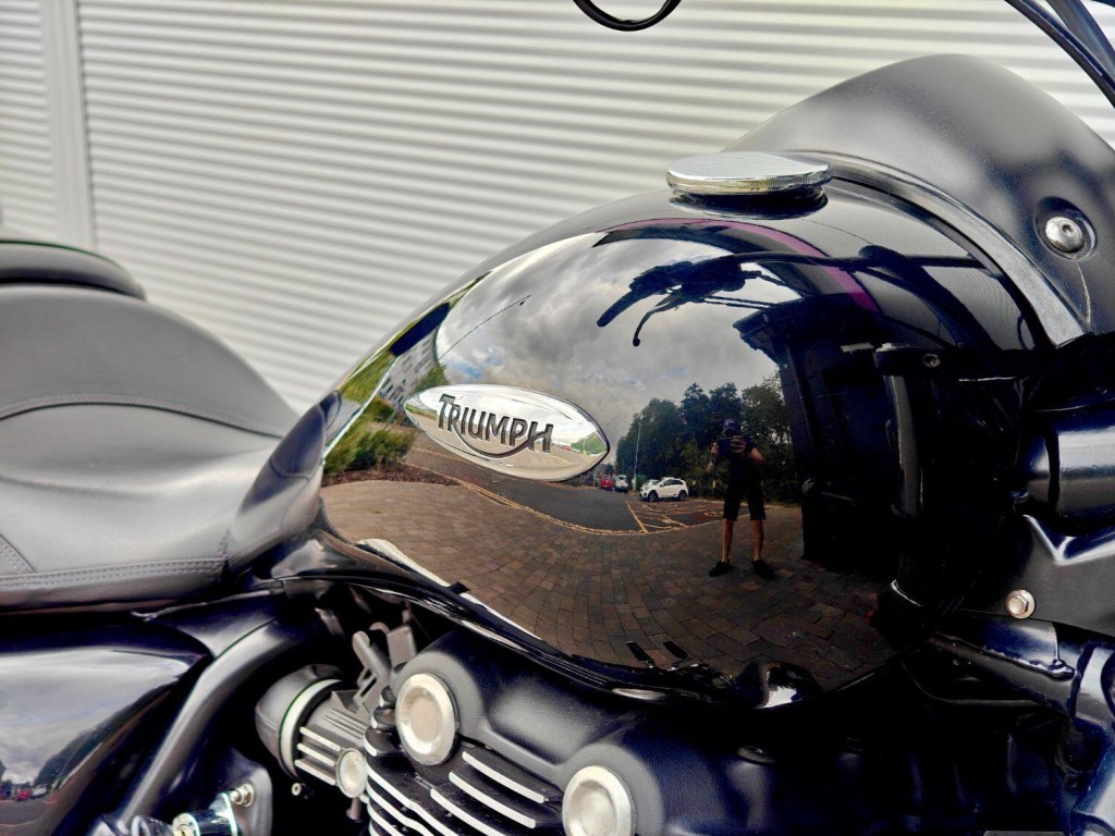 TRIUMPH THUNDERBIRD 1700