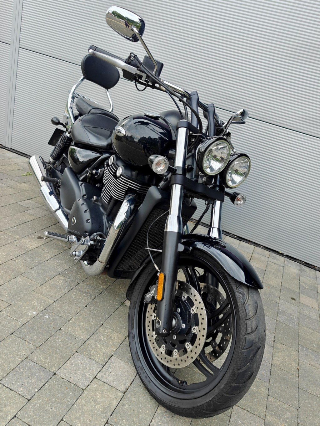 TRIUMPH THUNDERBIRD 1700