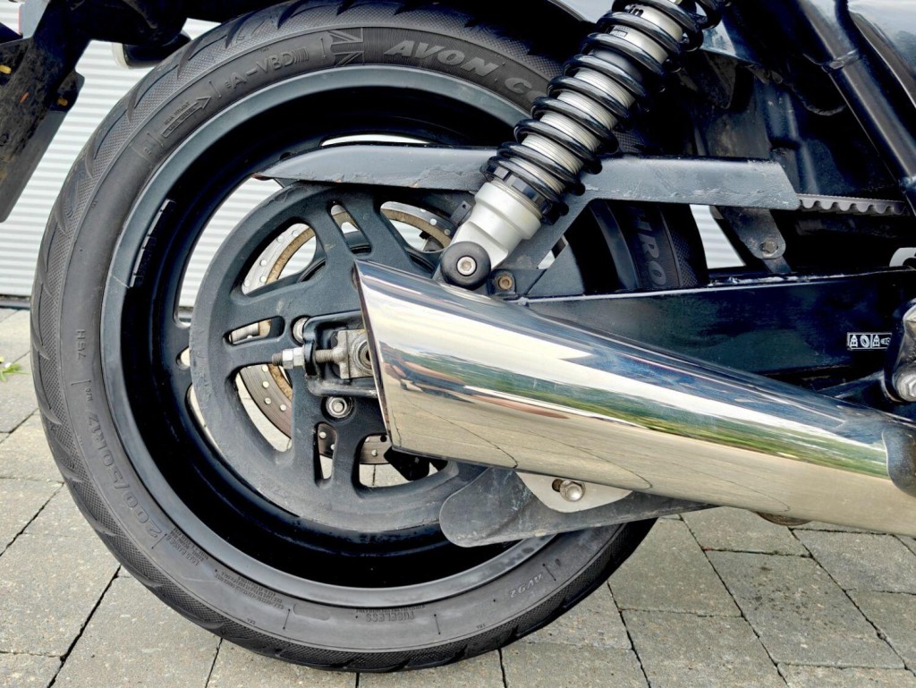 TRIUMPH THUNDERBIRD 1700