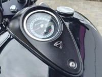 TRIUMPH THUNDERBIRD 1700