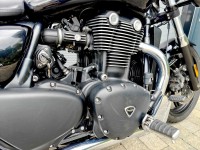 TRIUMPH THUNDERBIRD 1700