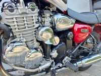 TRIUMPH THUNDERBIRD 900