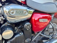 TRIUMPH THUNDERBIRD 900