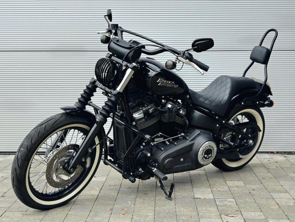 HARLEY-DAVIDSON Softail