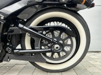 HARLEY-DAVIDSON Softail