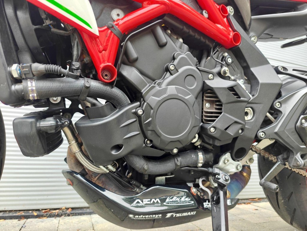 MV AGUSTA BRUTALE 800