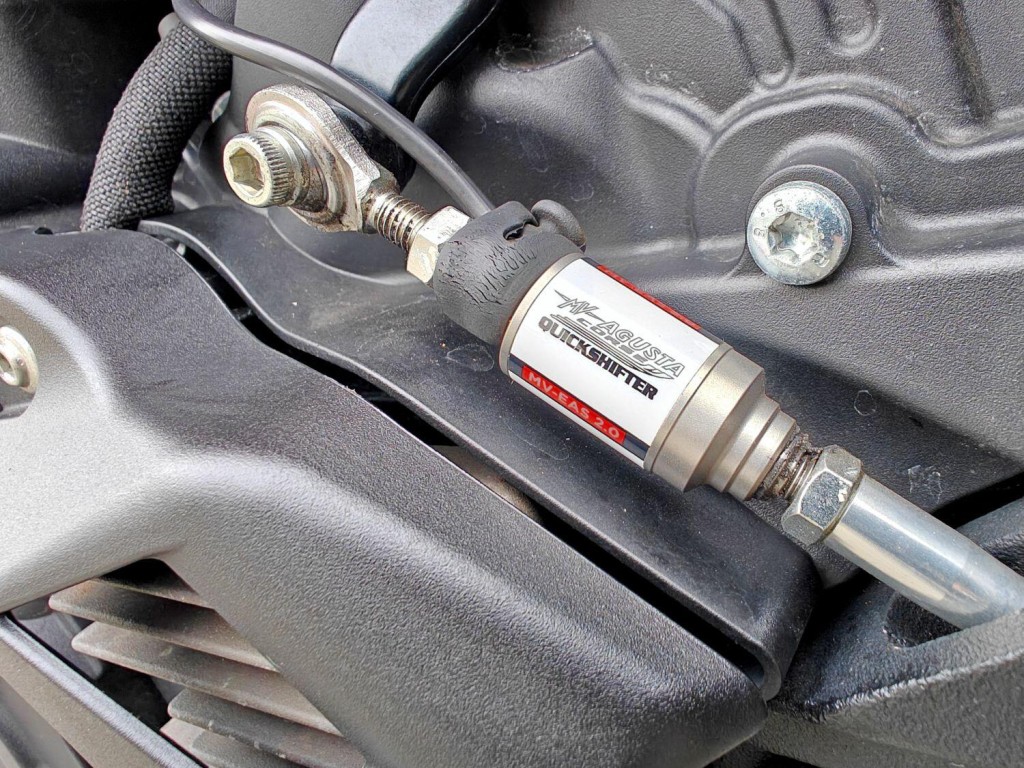 MV AGUSTA BRUTALE 800