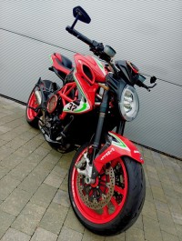 MV AGUSTA BRUTALE 800