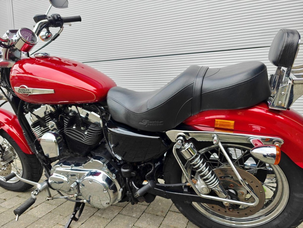 HARLEY-DAVIDSON Sportster