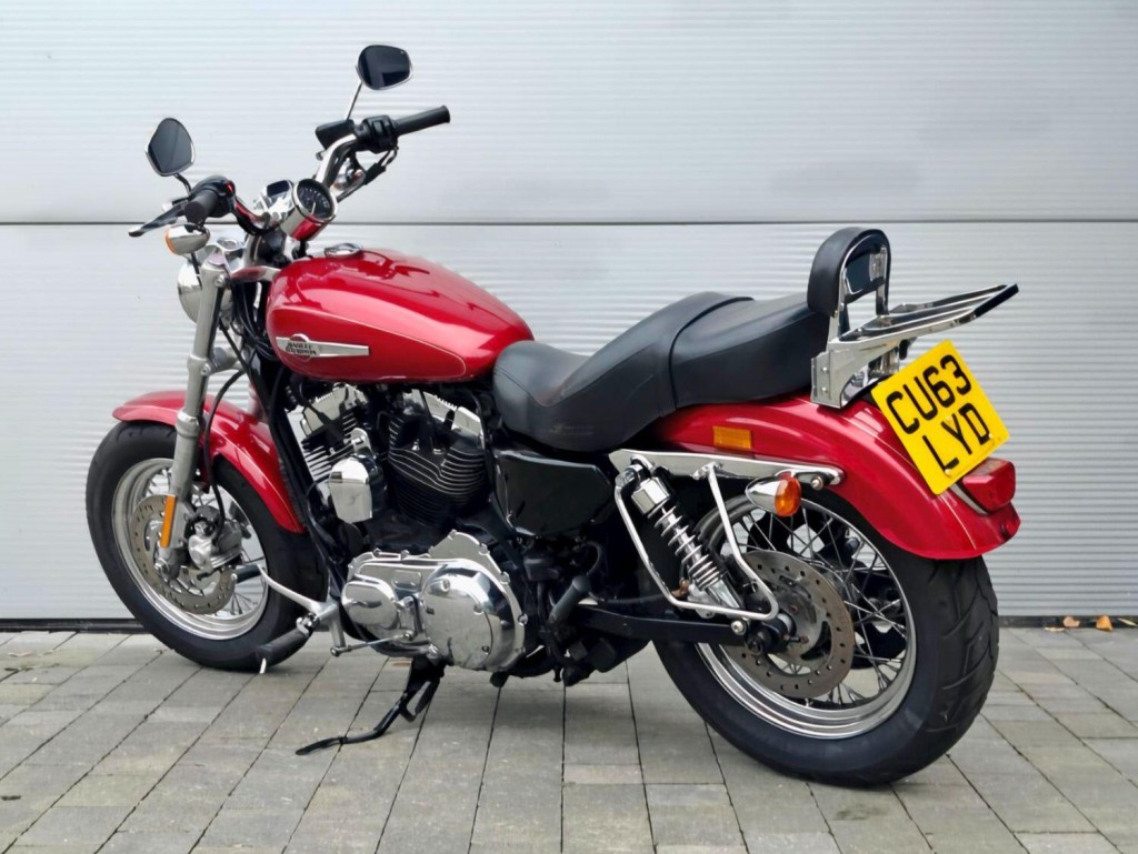 HARLEY-DAVIDSON Sportster