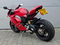 DUCATI Panigale V4