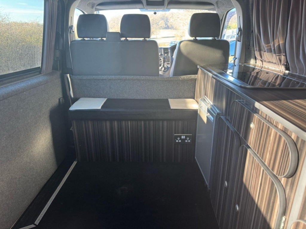 VOLKSWAGEN CAMPERVAN