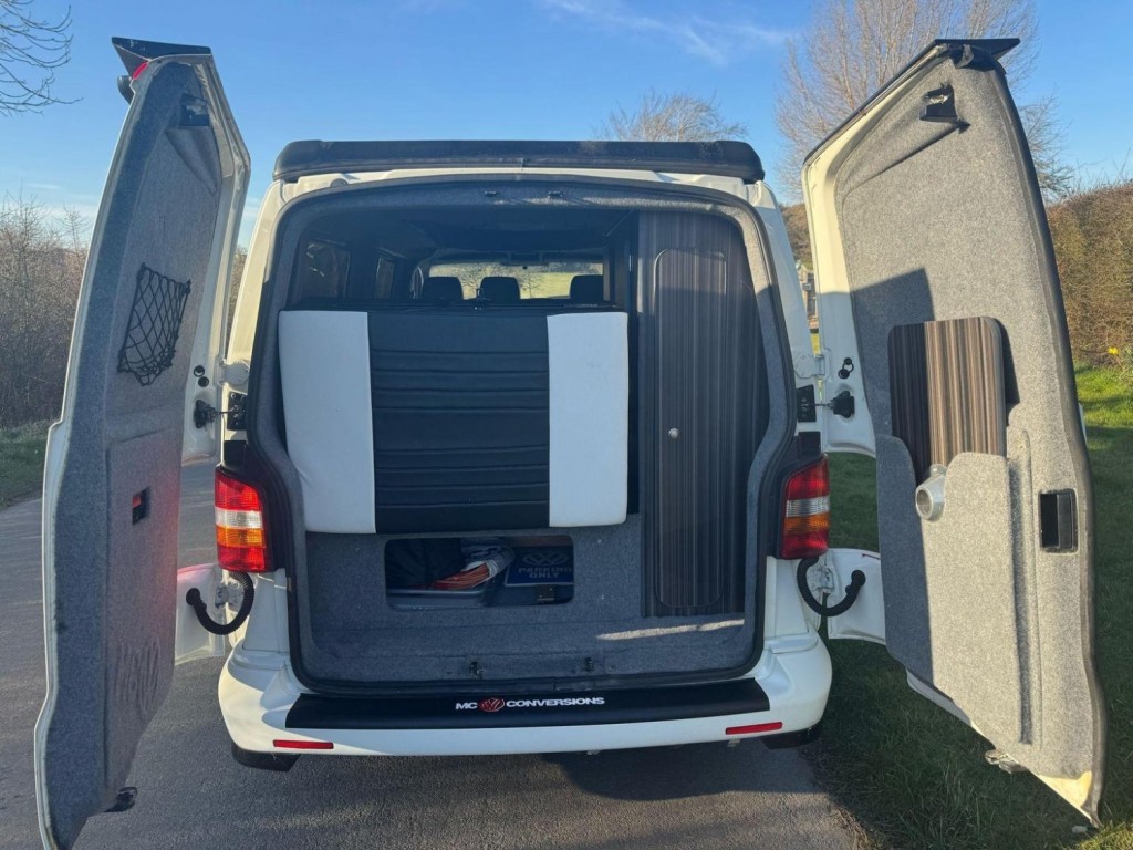 VOLKSWAGEN CAMPERVAN