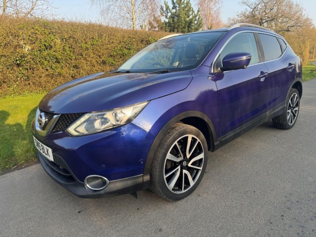 NISSAN QASHQAI 1.5 dCi Tekna 2WD Euro 5 (s/s) 5dr