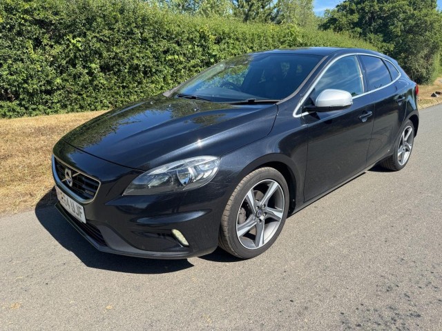 VOLVO V40 1.6 D2 R-Design Euro 5 (s/s) 5dr