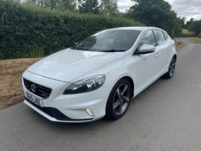 VOLVO V40 1.6 D2 R-Design Euro 5 (s/s) 5dr