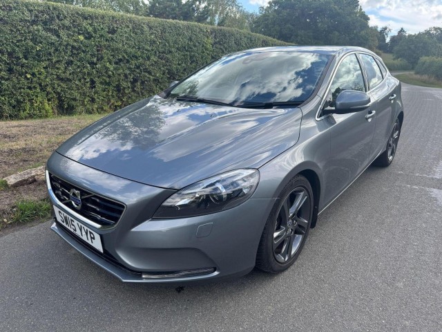 VOLVO V40 1.6 D2 SE Lux Nav Euro 5 (s/s) 5dr