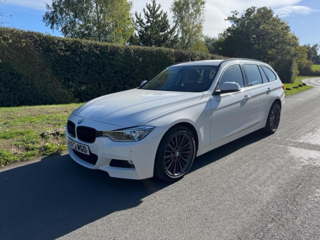 BMW 3 SERIES 2.0 325d Luxury Touring Auto Euro 5 (s/s) 5dr