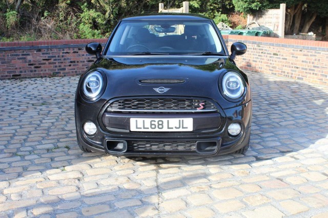 MINI HATCH 2.0 Cooper S Steptronic Euro 6 (s/s) 3dr