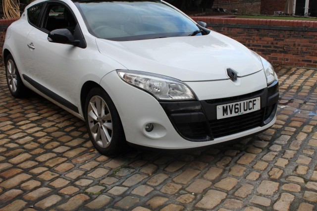 RENAULT MEGANE 1.6 16V I-Music Euro 5 3dr