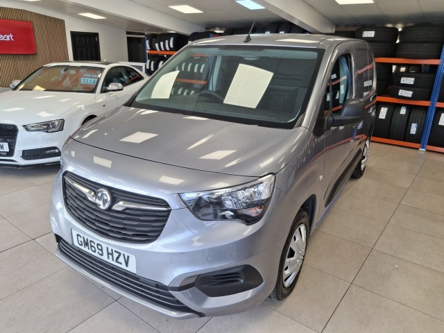 VAUXHALL COMBO