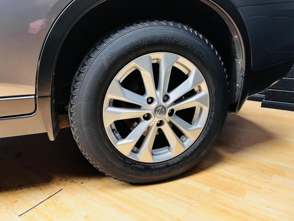 NISSAN X-TRAIL