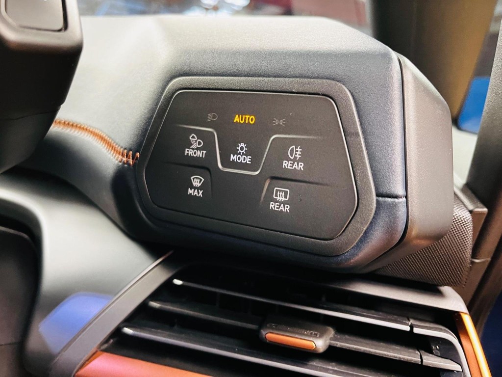 CUPRA BORN