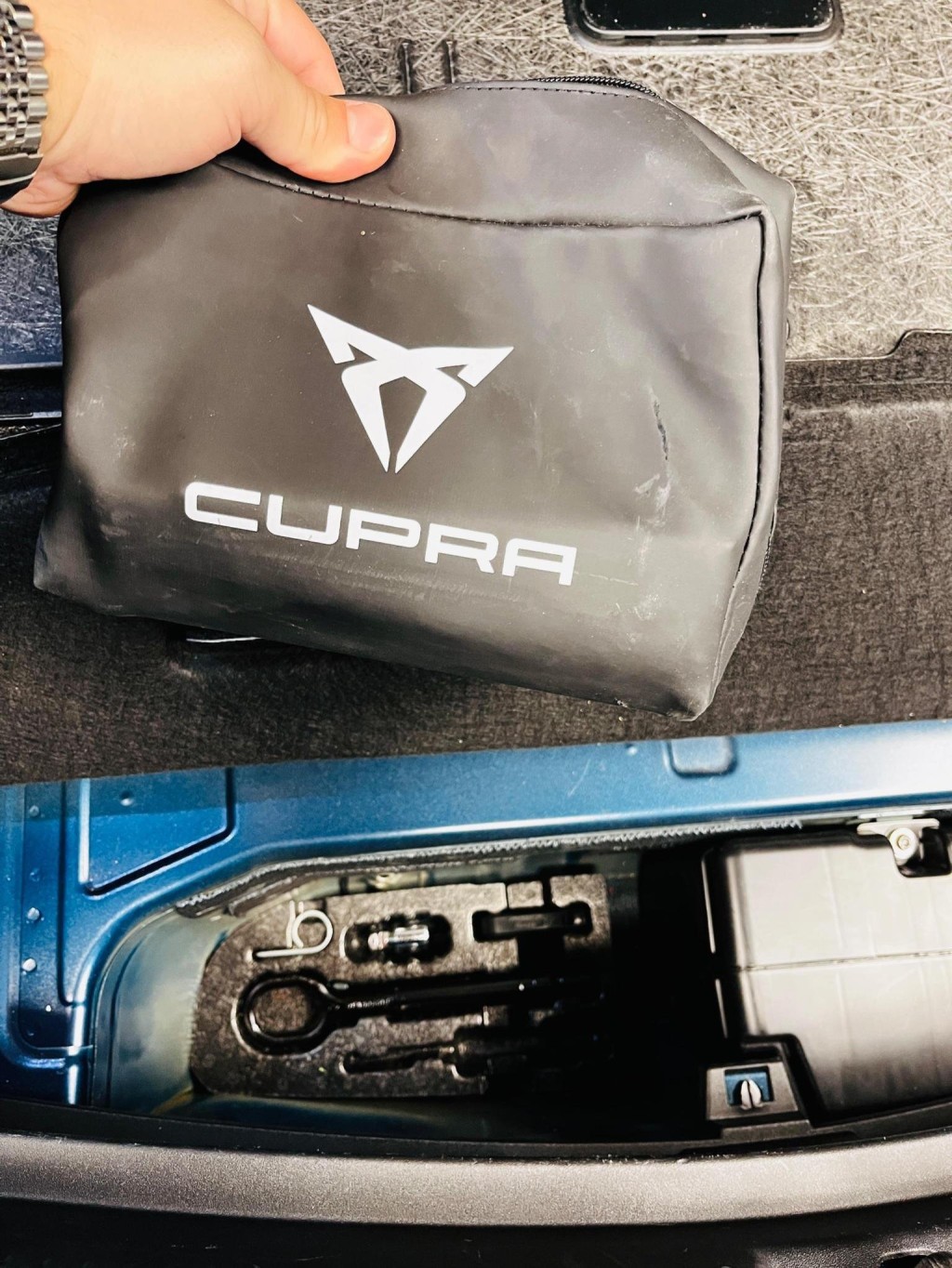 CUPRA BORN