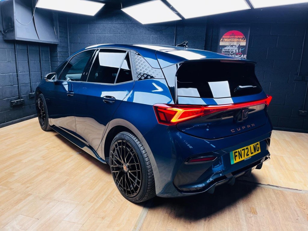 CUPRA BORN