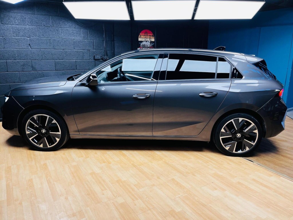 VAUXHALL ASTRA