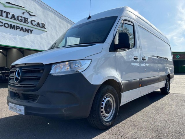 MERCEDES-BENZ SPRINTER