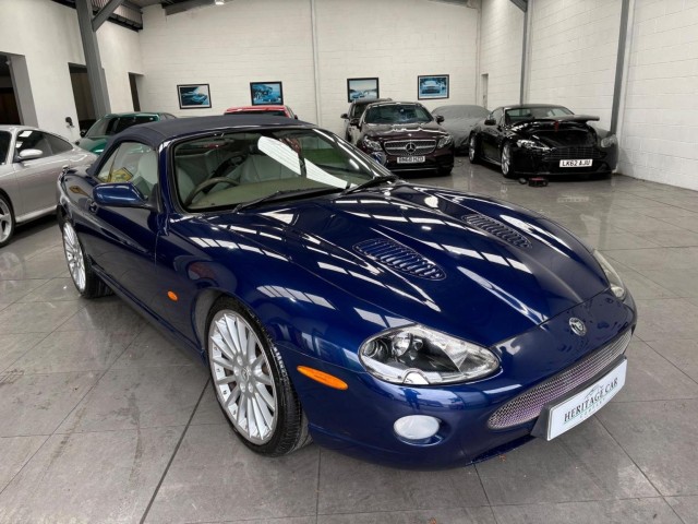 JAGUAR XKR
