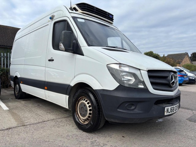 MERCEDES-BENZ SPRINTER