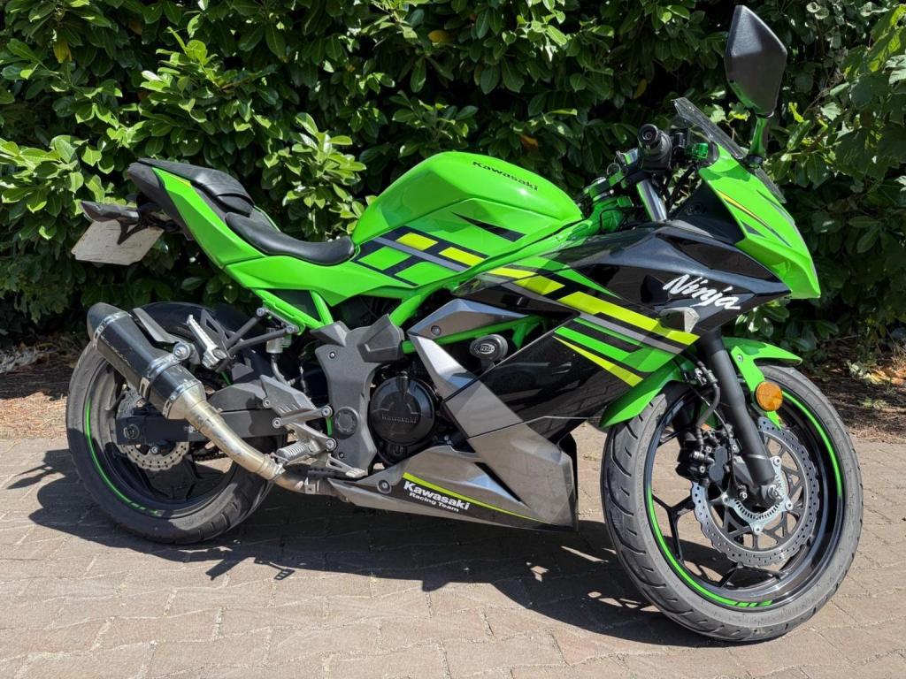 KAWASAKI Ninja 125