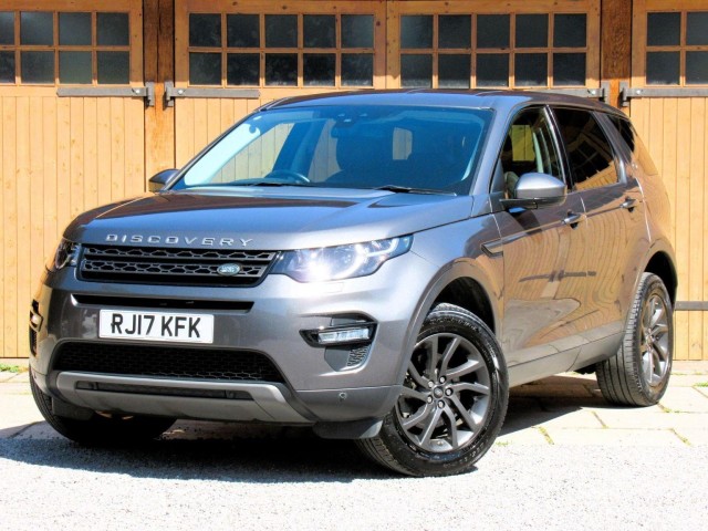 LAND ROVER DISCOVERY SPORT 2.0 TD4 SE Tech Auto 4WD Euro 6 (s/s) 5dr