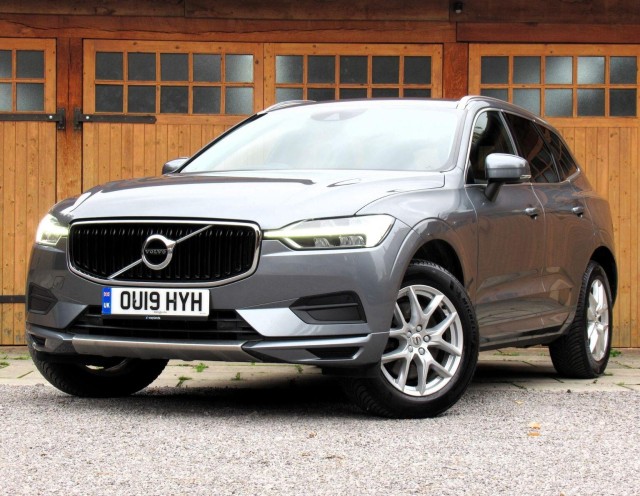 VOLVO XC60 2.0 T5 Momentum Auto AWD Euro 6 (s/s) 5dr