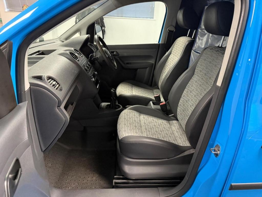 VOLKSWAGEN CADDY MAXI