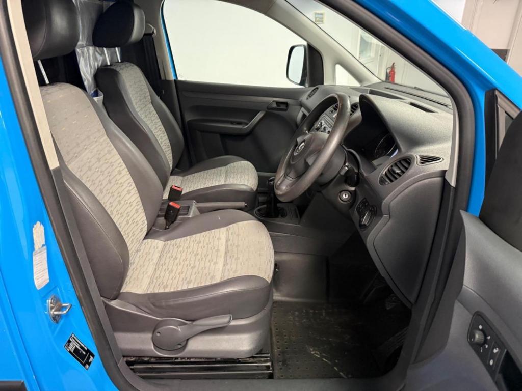 VOLKSWAGEN CADDY MAXI