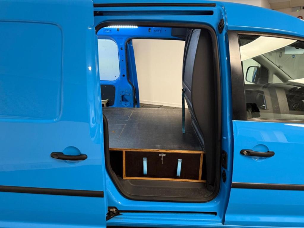 VOLKSWAGEN CADDY MAXI