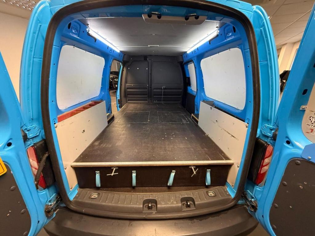 VOLKSWAGEN CADDY MAXI