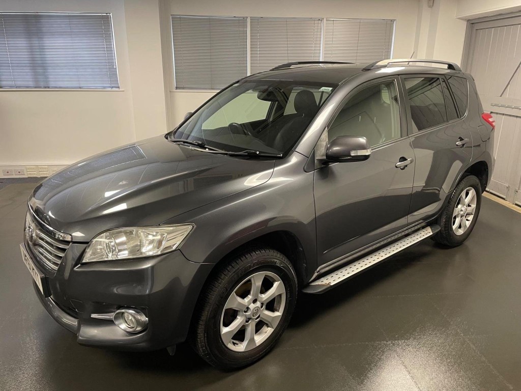 TOYOTA RAV4
