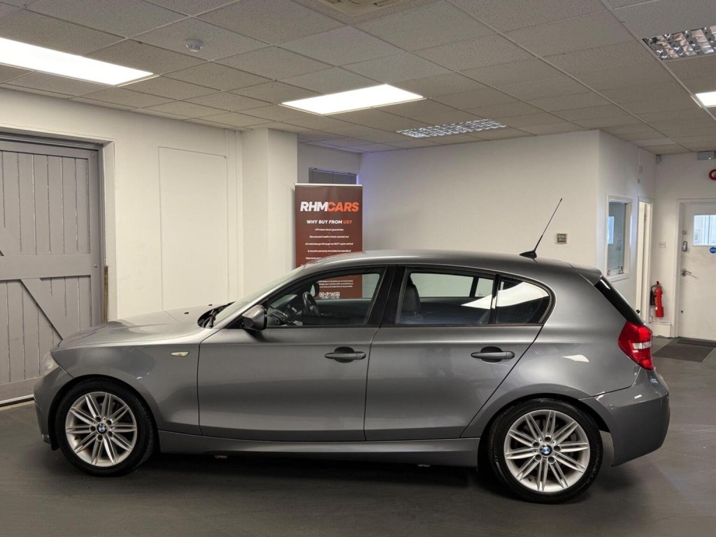 BMW 1 SERIES