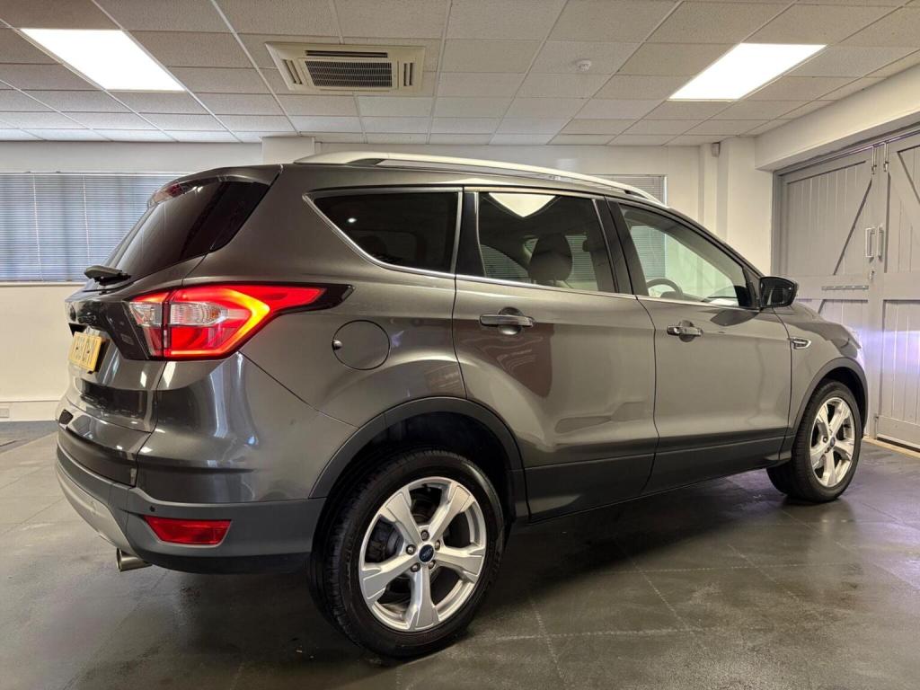 FORD KUGA