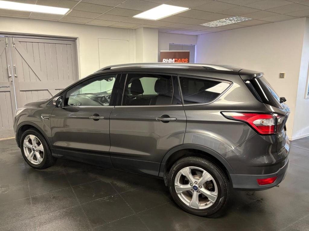 FORD KUGA