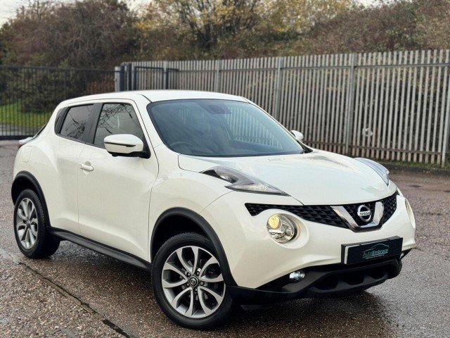 NISSAN JUKE 1.6 Tekna Euro 6 5dr
