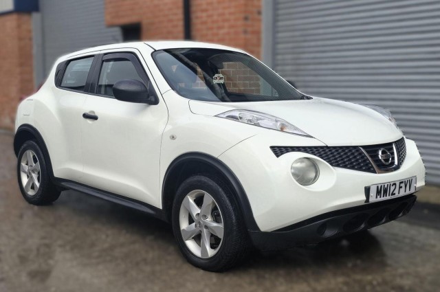 NISSAN JUKE 1.6 Visia Euro 5 5dr