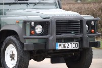 LAND ROVER DEFENDER 90