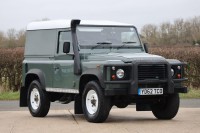 LAND ROVER DEFENDER 90
