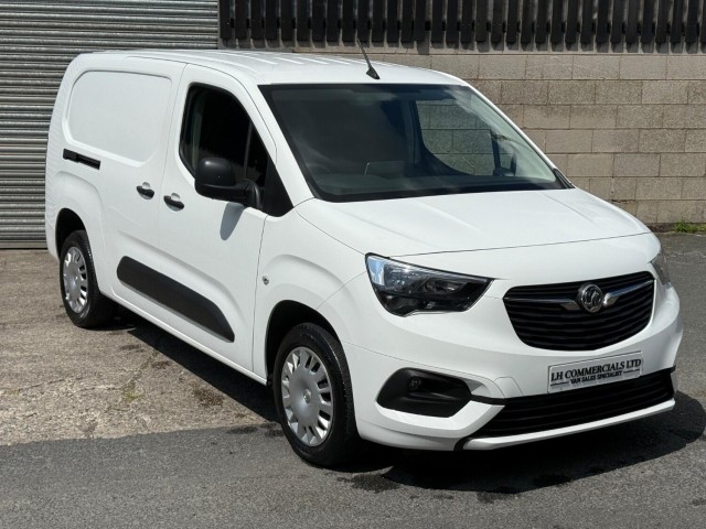 VAUXHALL COMBO 1.5 Turbo D 2300 Sportive L2 H1 Euro 6 4dr