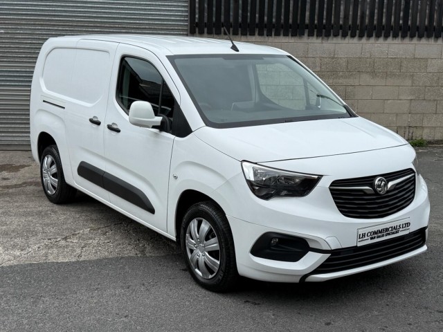 VAUXHALL COMBO 1.5 Turbo D 2300 Sportive L2 H1 Euro 6 4dr